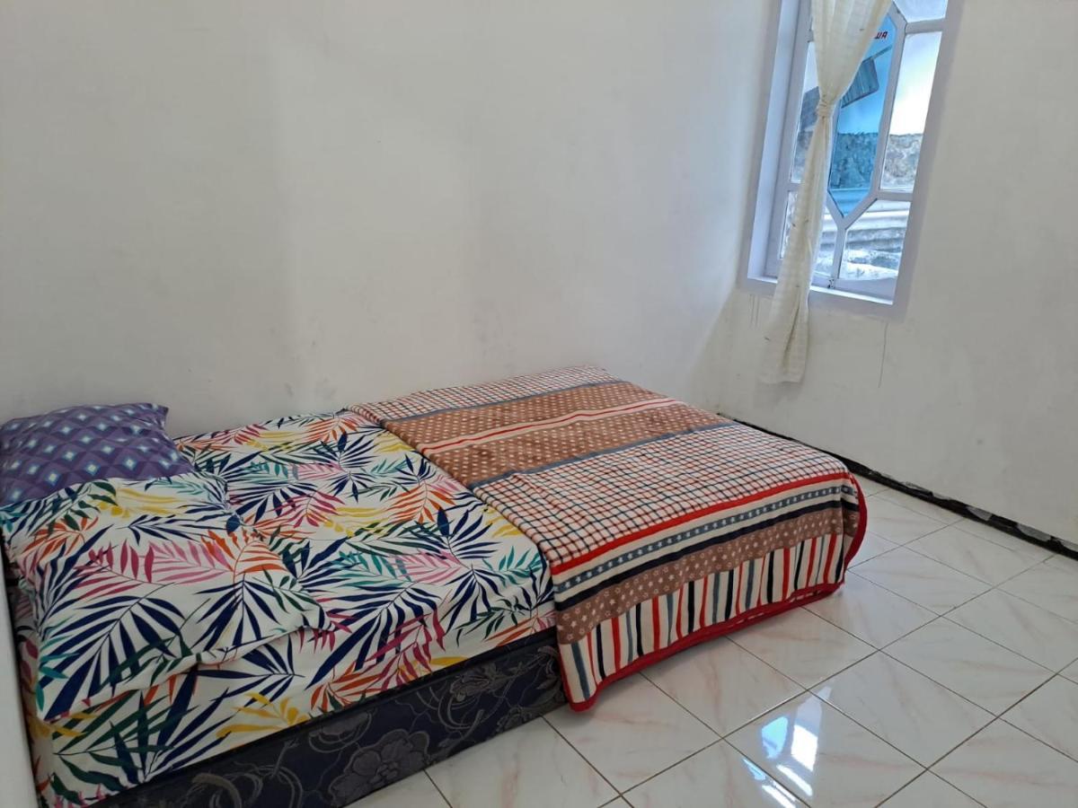 Indo Homestay Malang Eksteriør billede